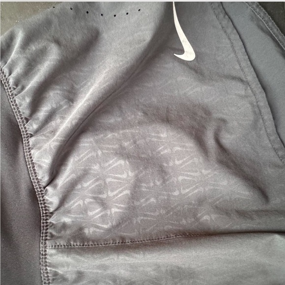 Nike Dark Gray and Black Athletic Shorts Lightweight Breathable Design - Picture 7 of 7